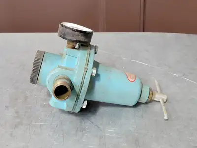 Pressure Regulator 0-125 psi w/ Gauge