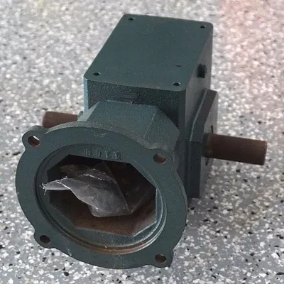 NEW GROVE GEAR BM220-1 GEAR REDUCER 1750 RPM, BM2201