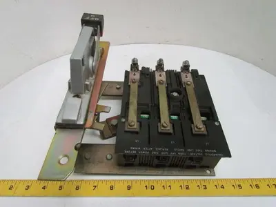 Telemecanique D10S2 60 Amp Disconnect Switch Assembly w/Handle 3-Pole