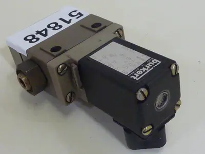USED BURKERT EASY FLUID CONTROL SYS 125925E
