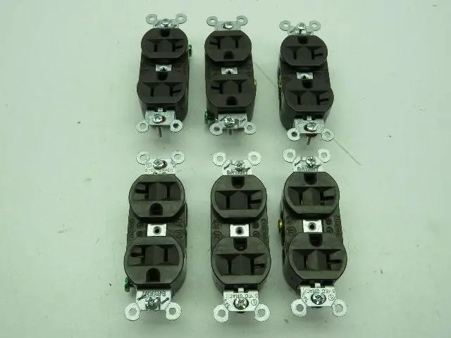 Bryant 20Amp 125Volt Duplex Receptacle LOT OF 6