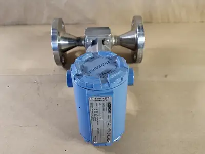 NEW ROSEMOUNT 8800CR010SA1N1D1