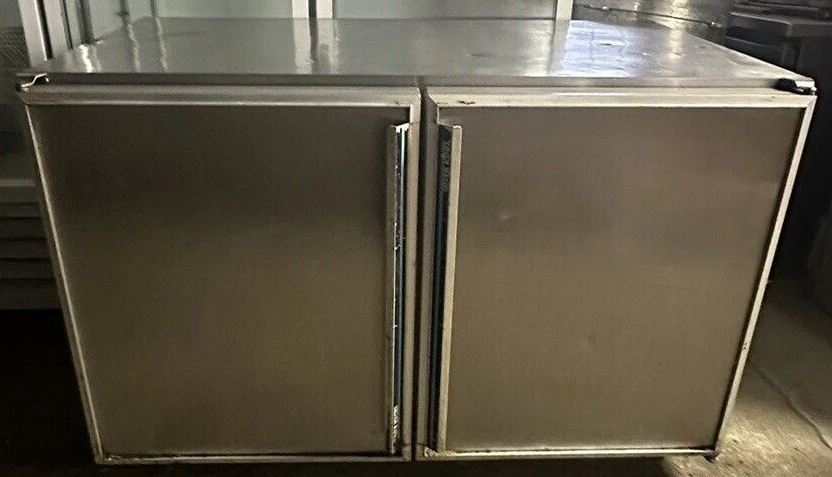 174-0124 Silver King SKR48 Self Contained Undercounter Cooler