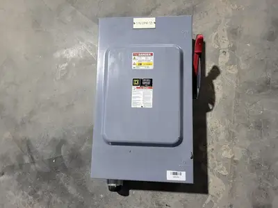 USED SQUARE D CH324N