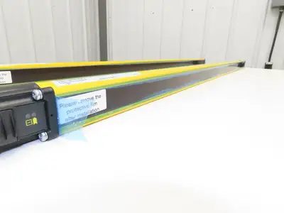 A-B 440L-P4K1120YD Guardshield Safety Light Curtain Transmitter/Receiver Set