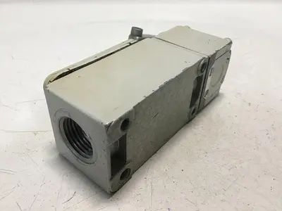 USED TELEMECANIQUE C2JK05