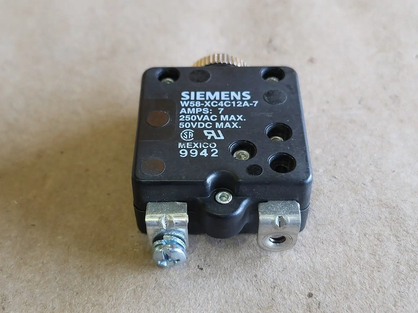 New | in-Stock SIEMENS W58-XC4C12A-7 Circuit Breakers British Columbia CA | Lenmark #248973