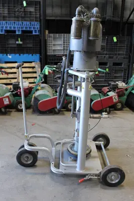 2006 GRACO 24C264 PUMP | Levy Recovery Group (3)