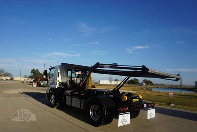Used 2027 ISUZU FVR Hooklifts & Roll-Offs Texas US | Roll Off Truck World #1491763