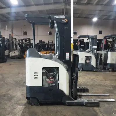 USED 2016 CROWN RR5725-45