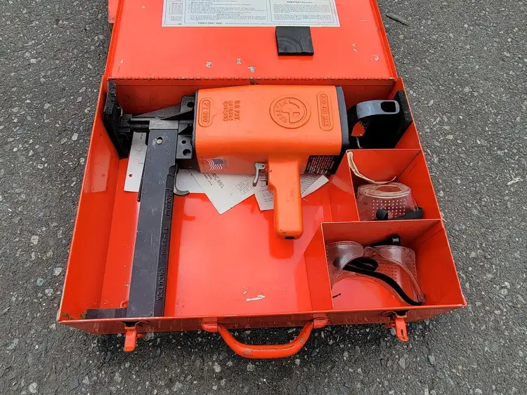 Used PNEUTEK PT-300 Tooling & Accessories (Other) British Columbia CA | Lenmark #834912