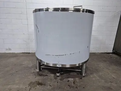 700 Gallon Processing Tank