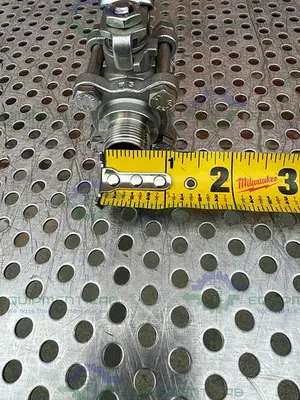 USED INLINE INDUSTRIES STAINLESS STEEL BALL VALVE W/ 1/2" SANITARY FITTING