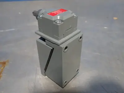 NEW ALLEN BRADLEY 802TATPD
