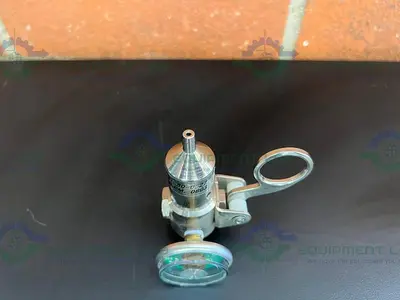 USED ALLIED HEALTH 31-80-0527 CHEMETRON ZEE MEDICAL DRIVE REGULATOR 1500 PSI