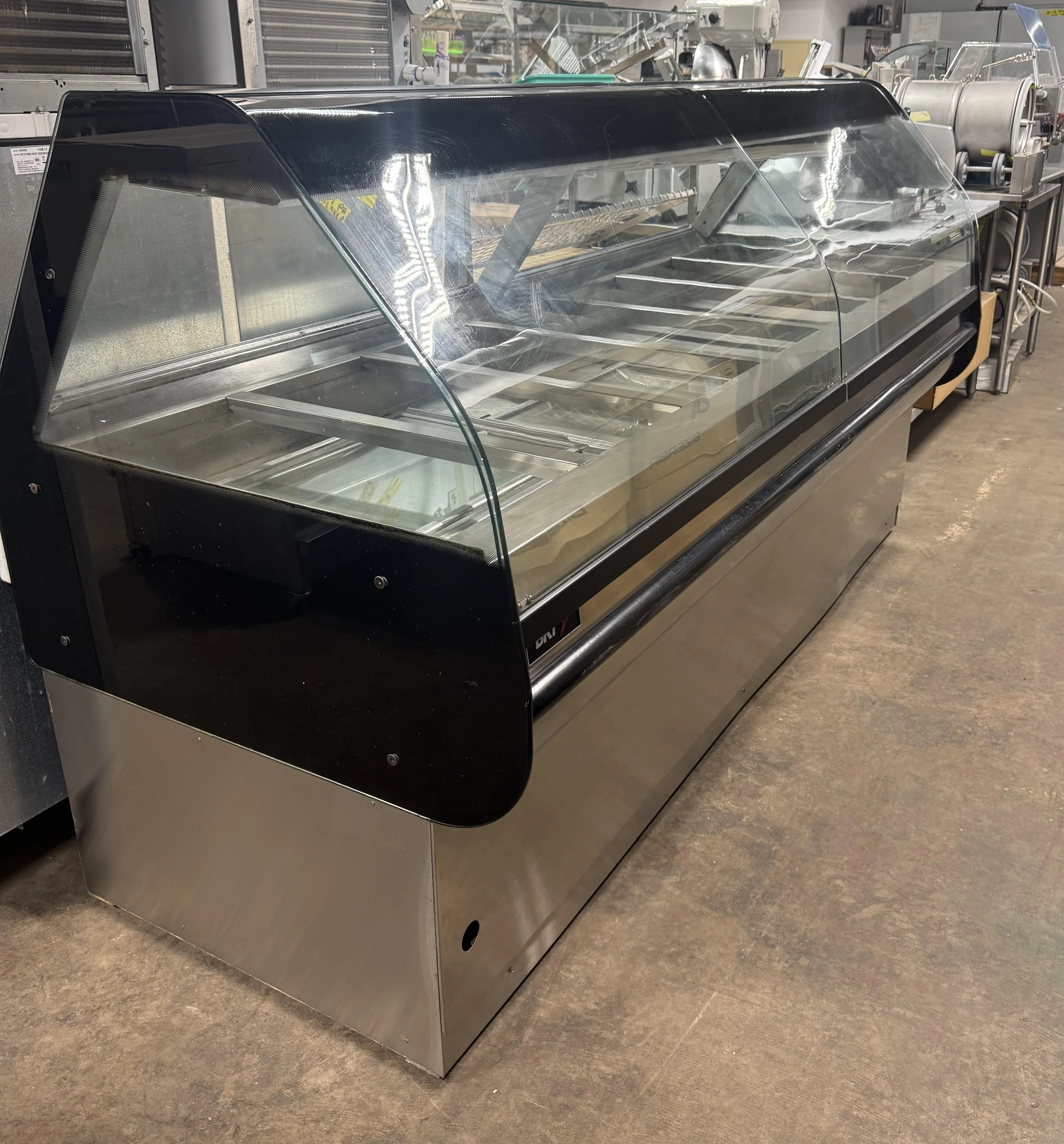 USED WDC-7. Heated Cabinets & Displays