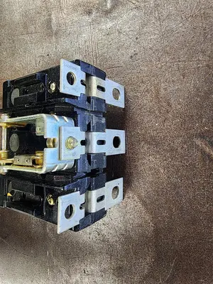NEW EATON CUTLER HAMMER JT3250T