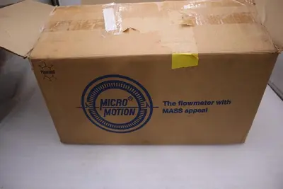 EMERSON DS025S113 / DS025S113-RFT97 MICRO MOTION MASS FLOW NEW SYSTEM STOCK G373