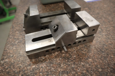 Used GENERIC GENERIC Workholding (Misc) Minnesota US | Machinesused.com #1377532