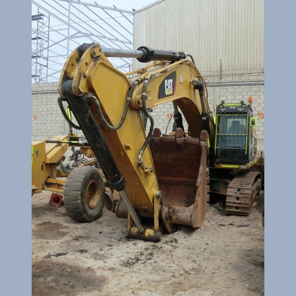 USED 2019 CATERPILLAR 349D2L