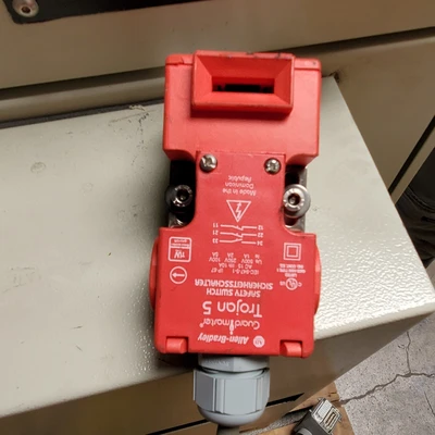 Used Stäubli CS7 RX90 Misc Industrial Equipment California US | American Industrial Supply Co. #1377069