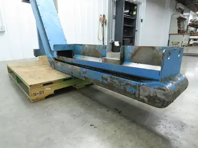 Tsubaki 10"W x 90"L Chip Conveyor 7.5"Belt 45" Infeed 38"H Discharge 220V 3PH