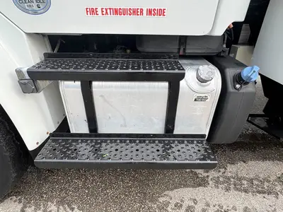 Used 2019 FREIGHTLINER M2 106 Tractors & Trailers Florida US | Truck and Van Outlet #1506263