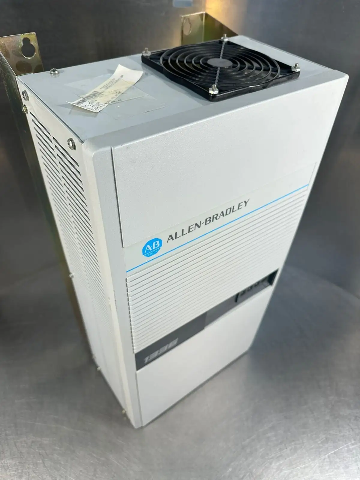 USED Allen-Bradley 1336-B015-EAE-L1-S1