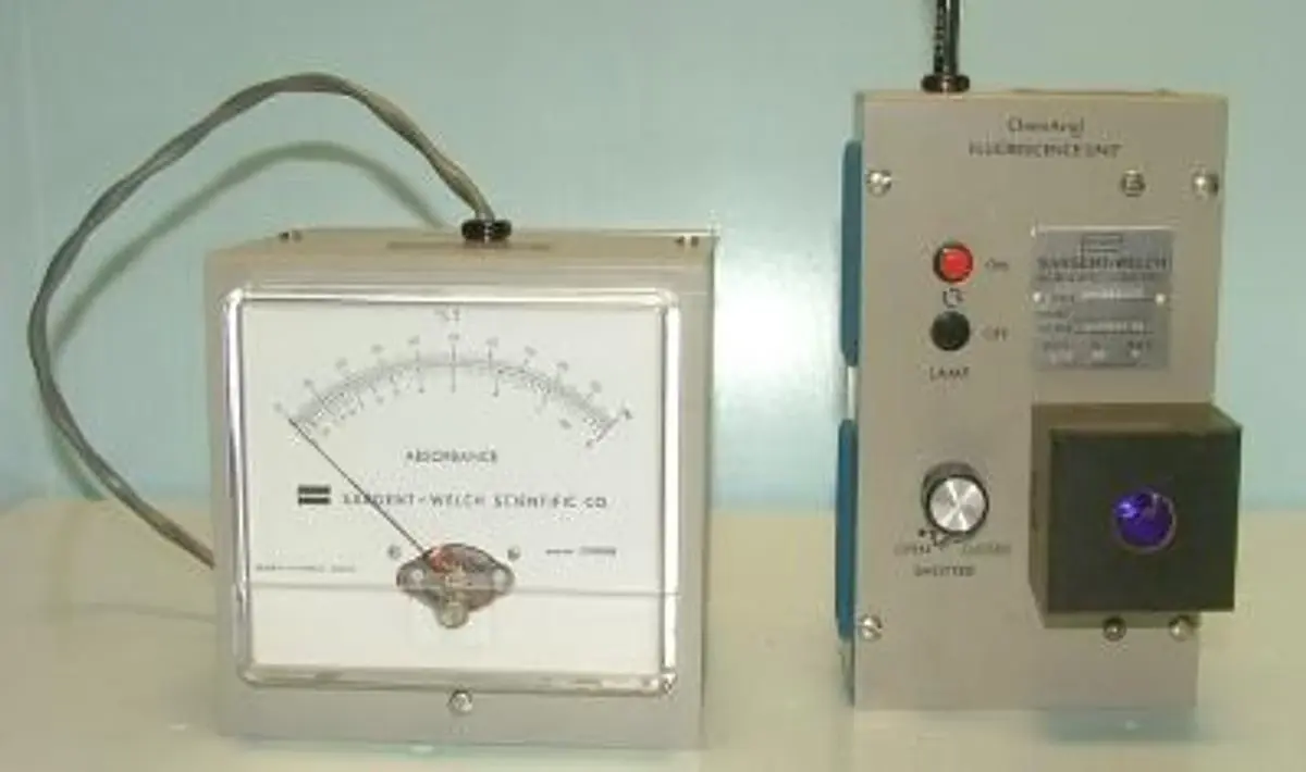 QTY. 1. CHAM ANAL FLUORESCENCE UNIT SARGENT-WELCH ...