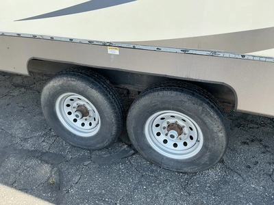 Used 2016 KEYSTONE RESIDENCE 4051FL Campers, Caravans, Motorhomes Michigan US | Miedema Asset Management Group #1327788