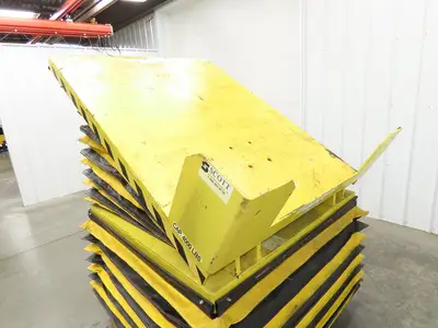 Scott Pneumatic 25" Lift Tilt Table Tote 4000lbs 32° Degree Tipper 64x50" Top
