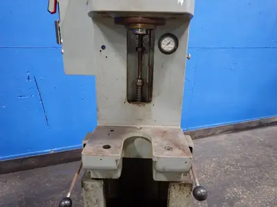 USED 1967 DENISON R065LC208D266VSA12C228S220