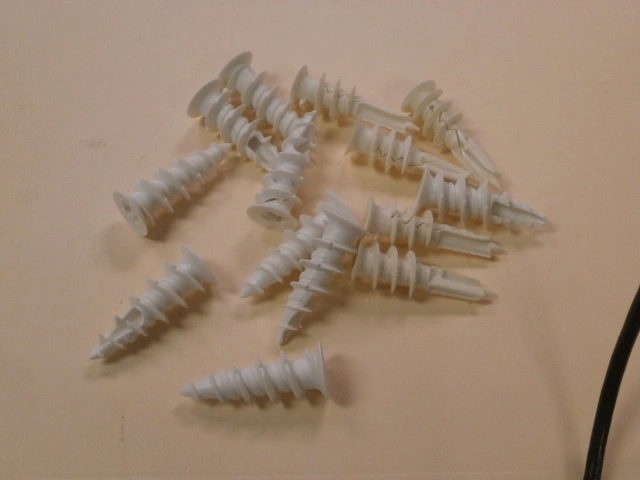 New White Plastic Drywall Anchor (QTY 15)