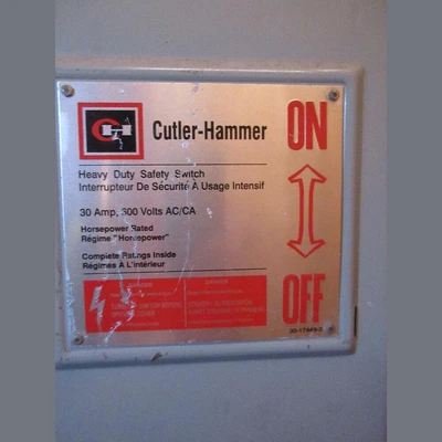 Cutler Hammer 30 Amp Fusible Disconnect