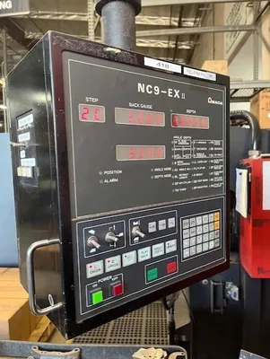 1997 AMADA RG35S Press Brakes | Machinery Network (2)