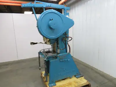 L&J No 18 Mechanical OBI Punch Press 18 Ton 2" Stroke 6" Throat 1.5Hp 3Ph