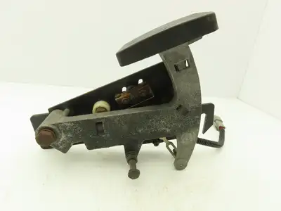 Yale Forklift Throttle Accelerator Pedal Bracket/Potentiometer ERC060GHN36TE084