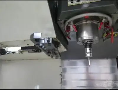 USED 2015 HAAS VM-3