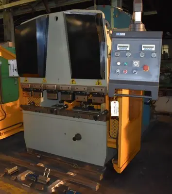USED US INDUSTRIAL US224M
