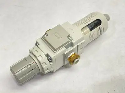 USED SMC PNEUMATIC FILTER REGULATOR 7-125PSI