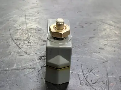 USED MICRO SWITCH BZE6-2RQ