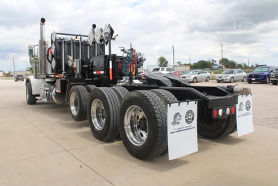 Used 2012 PETERBILT 389 Vacuum Truck Texas US | Roll Off Truck World #1491931