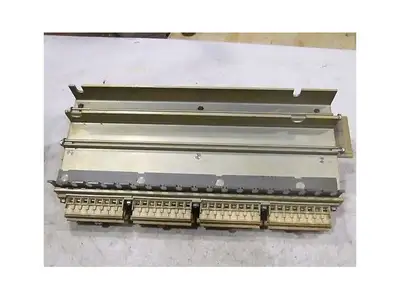 Gould Modicon B546 I/O Input Output PLC Slot Rack Housing Chassis