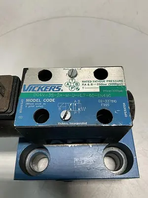 USED VICKERS DG4V-3S-2A-M-U-HL7-60-EN490