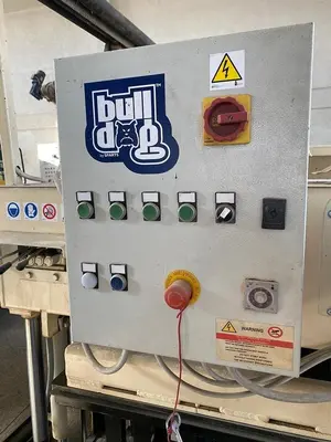 Used 2012 BULLDOG SPARTS INTERNATIONAL 3 AT A TIME Block Making Machines Quebec CA | DIT Equip #1412361