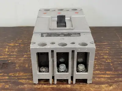 Used WESTINGHOUSE HKA3225F Switchgears British Columbia CA | Lenmark #242401