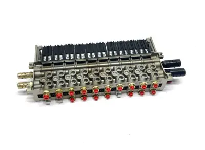 VV5FS2-01T1-101-02T | SMC  Solenoid Valve Manifold, 5-Port, 10-Station, 1/4" NPT - Used