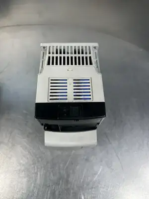 PowerFlex 40P - 22D-D4P0N104 1.5 kW (2 HP) + (22-COMM-E) Each (BIN-1.4.3)