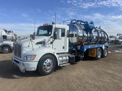 2013 PRESVAC 412 DOT DOT Industrial Vac | VacSource (2)