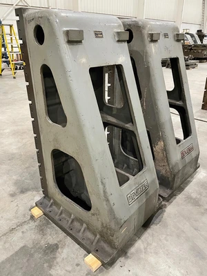 57″ X 24″ DEVLIEG 4-PIECE CAST IRON T-SLOTTED ANGLE BLOCK SET